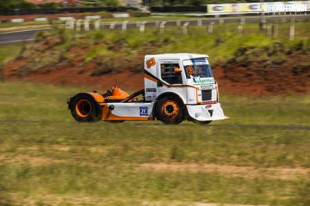 Caminhão Volvo de Régis Boessio nos treinos em Tarumã